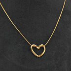 Elegant Heart Link Pendant Necklace – Premium Gold-Tone Jewelry