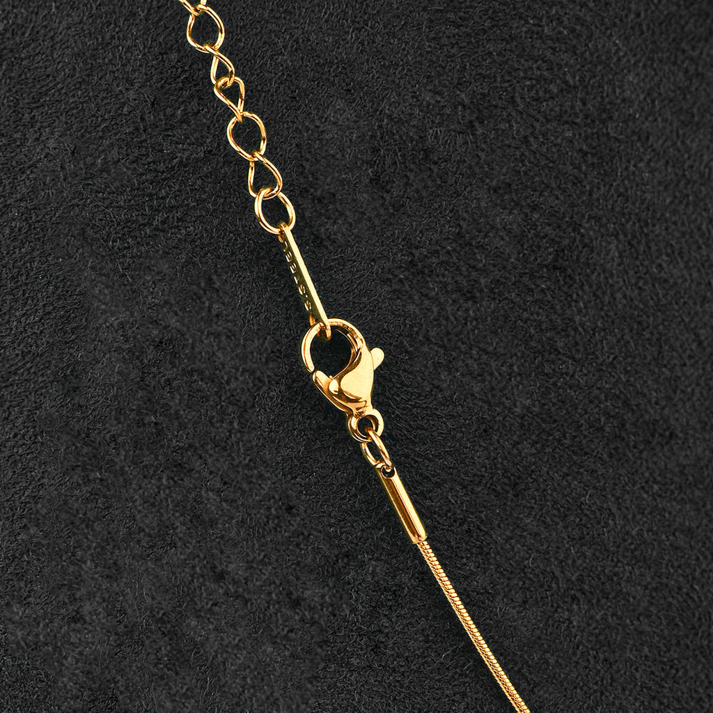 Elegant Heart Link Pendant Necklace – Premium Gold-Tone Jewelry