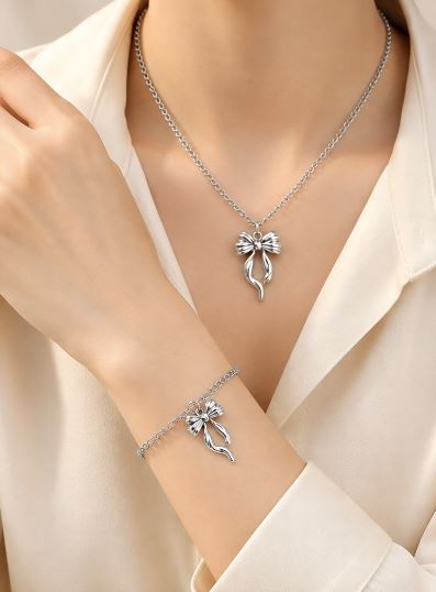 Luxury Bow Collection – Stainless Steel Necklace & Bracelet